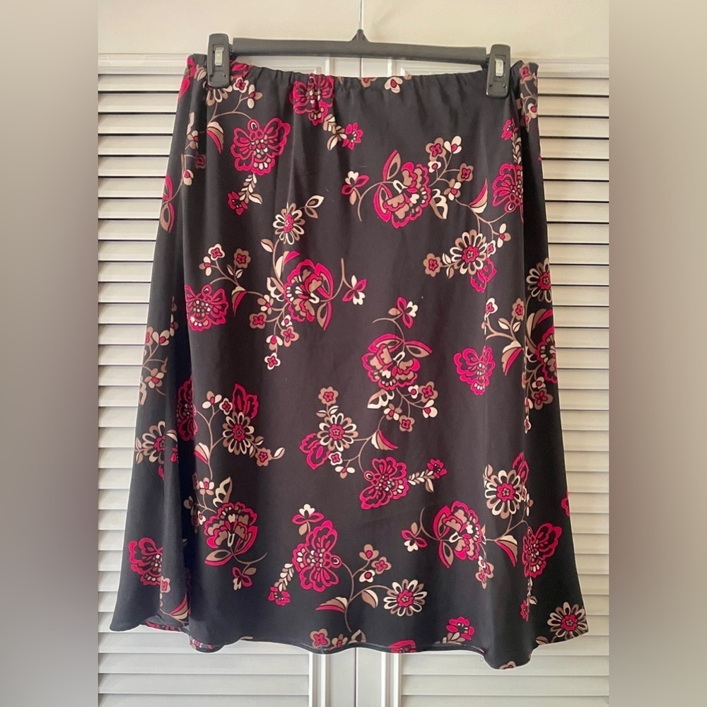 Floral Design A-Line Skirt SZ 12 (No Brand Listed)